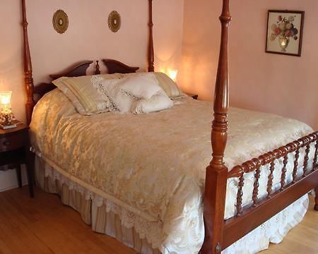 The Bridge Street Inn Шарлевой Номер фото